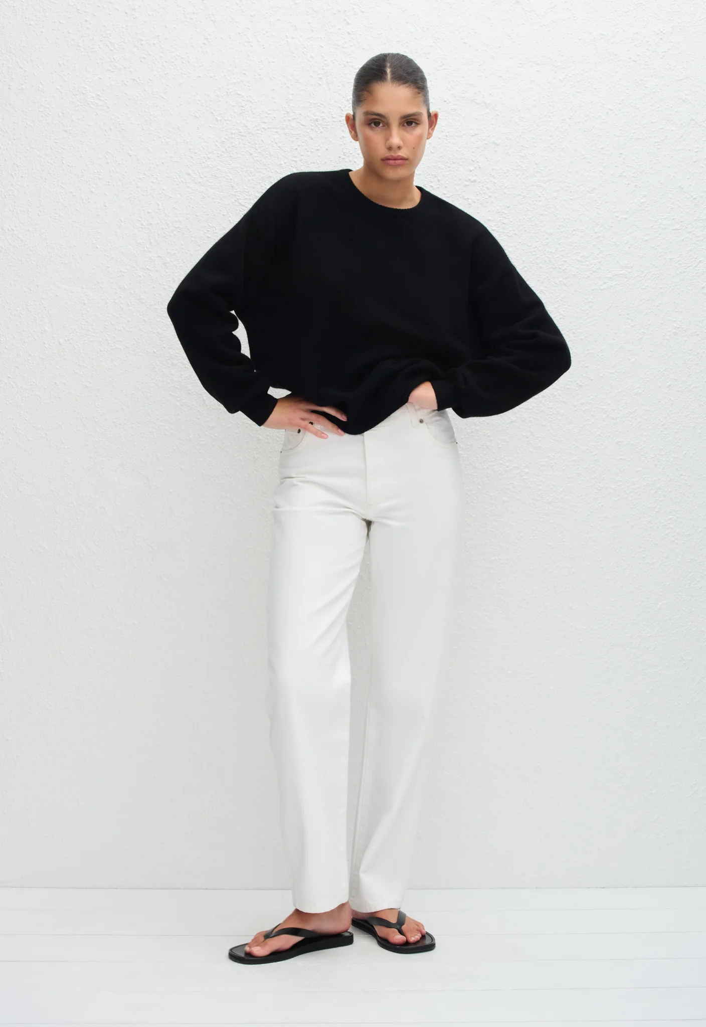 Cashmere Crew Sweater - Black