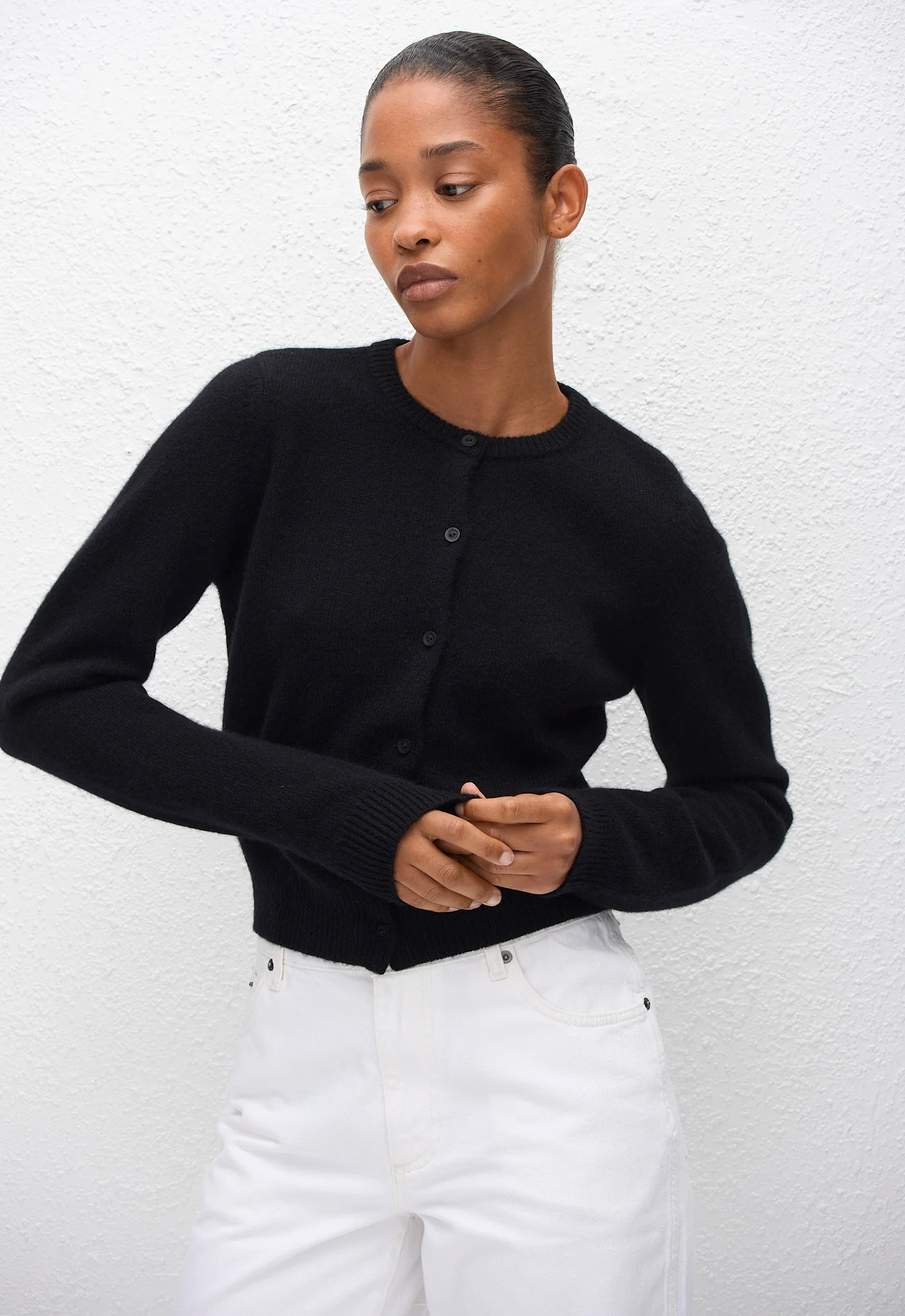 Cashmere Crew Cardigan - Black - Image 2
