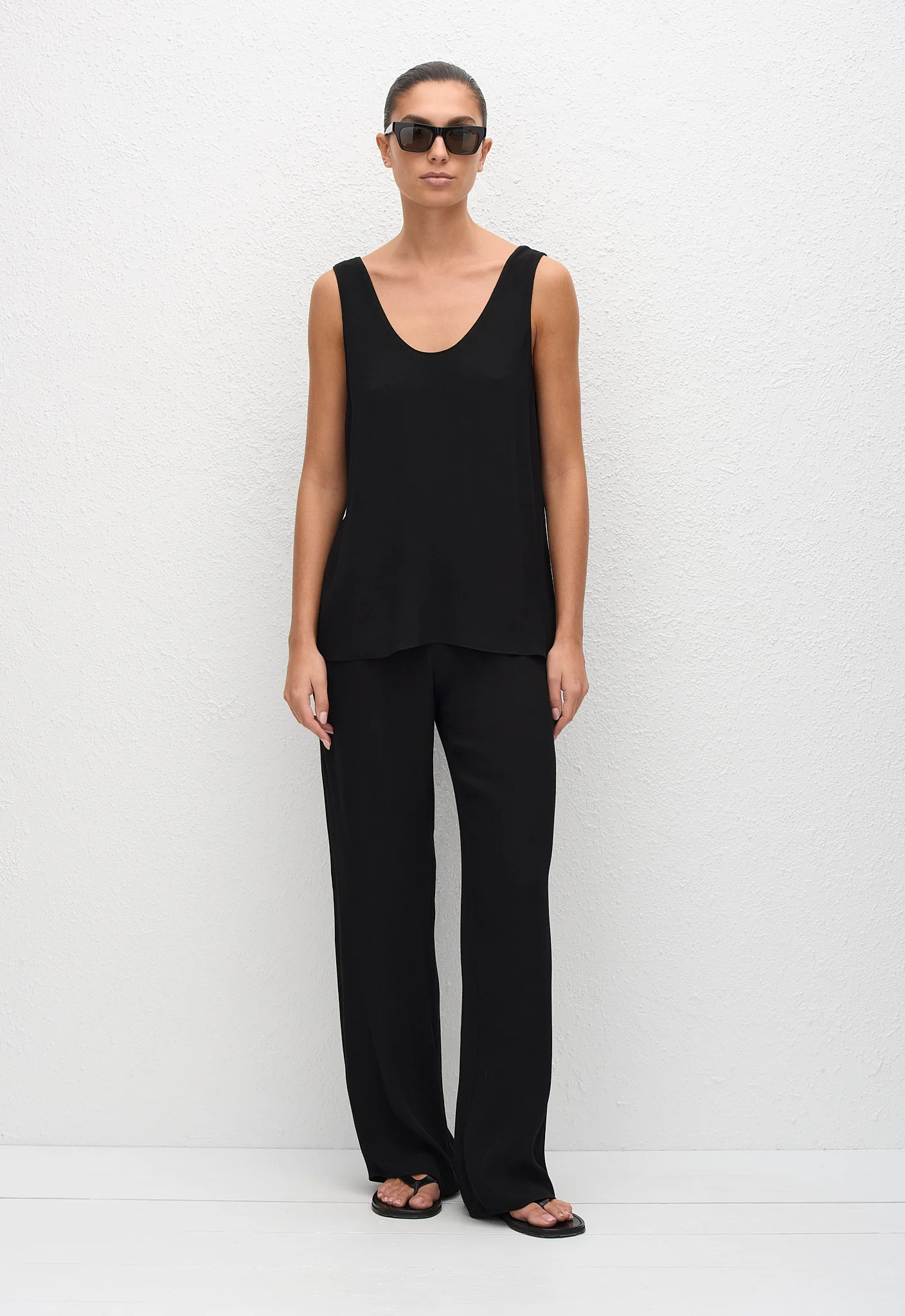 Fluid Scoop Tank - Black