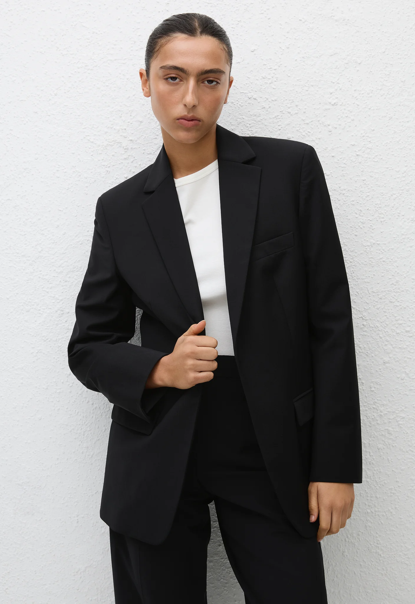 Relaxed Tailored Blazer - Black - Image 3