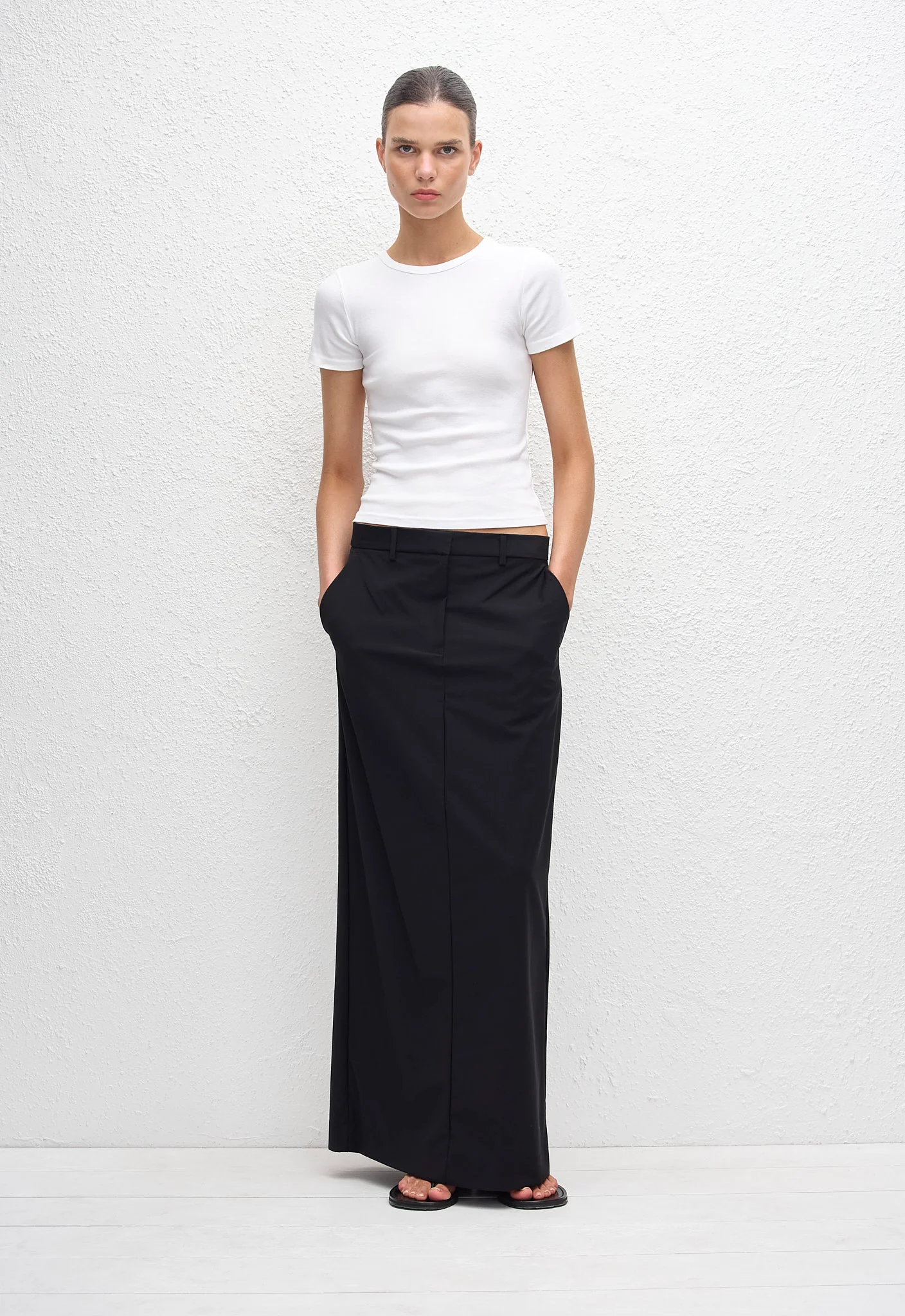 Relaxed Tailored Skirt - Black