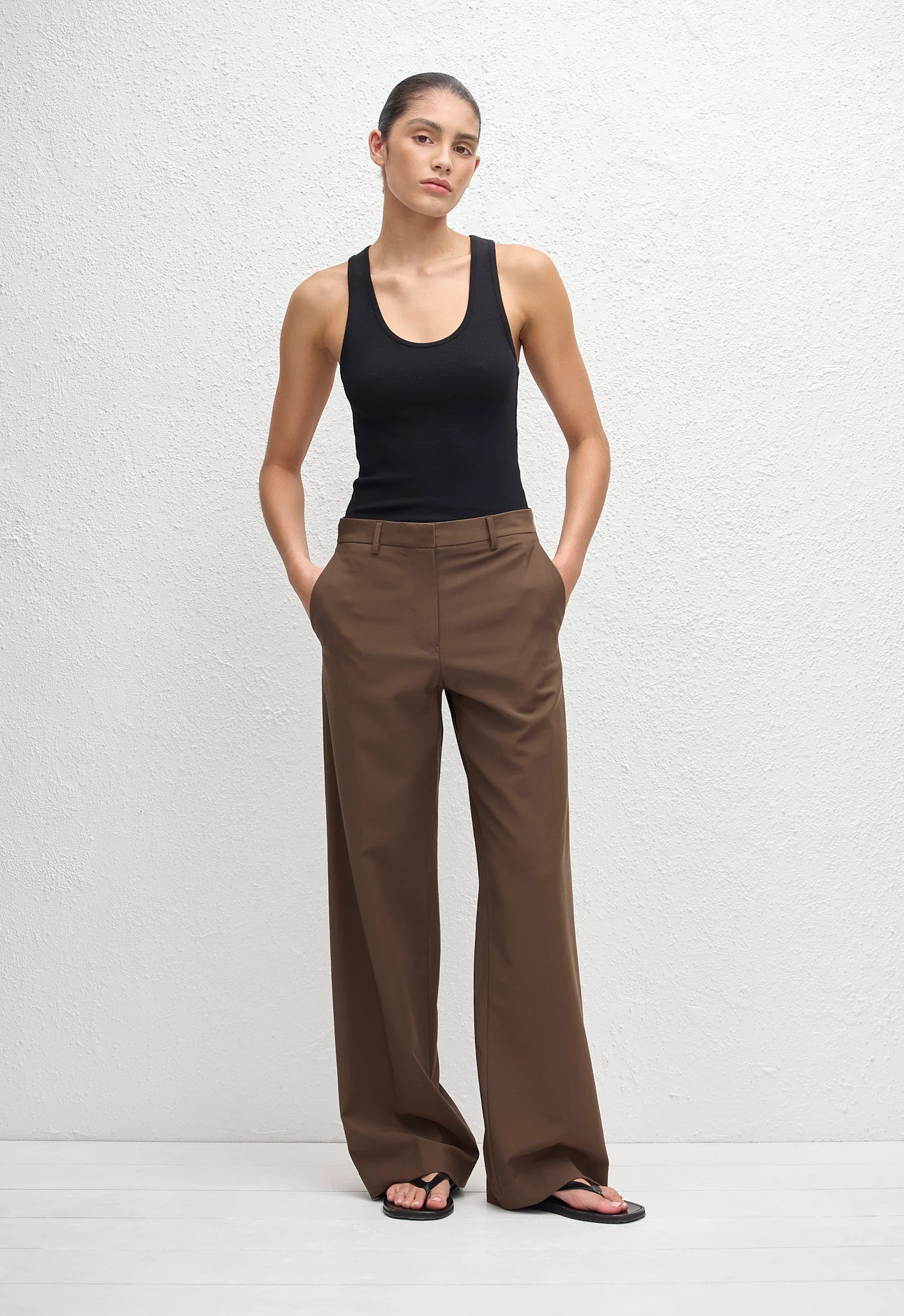 Relaxed Tailored Trouser - Coffee
