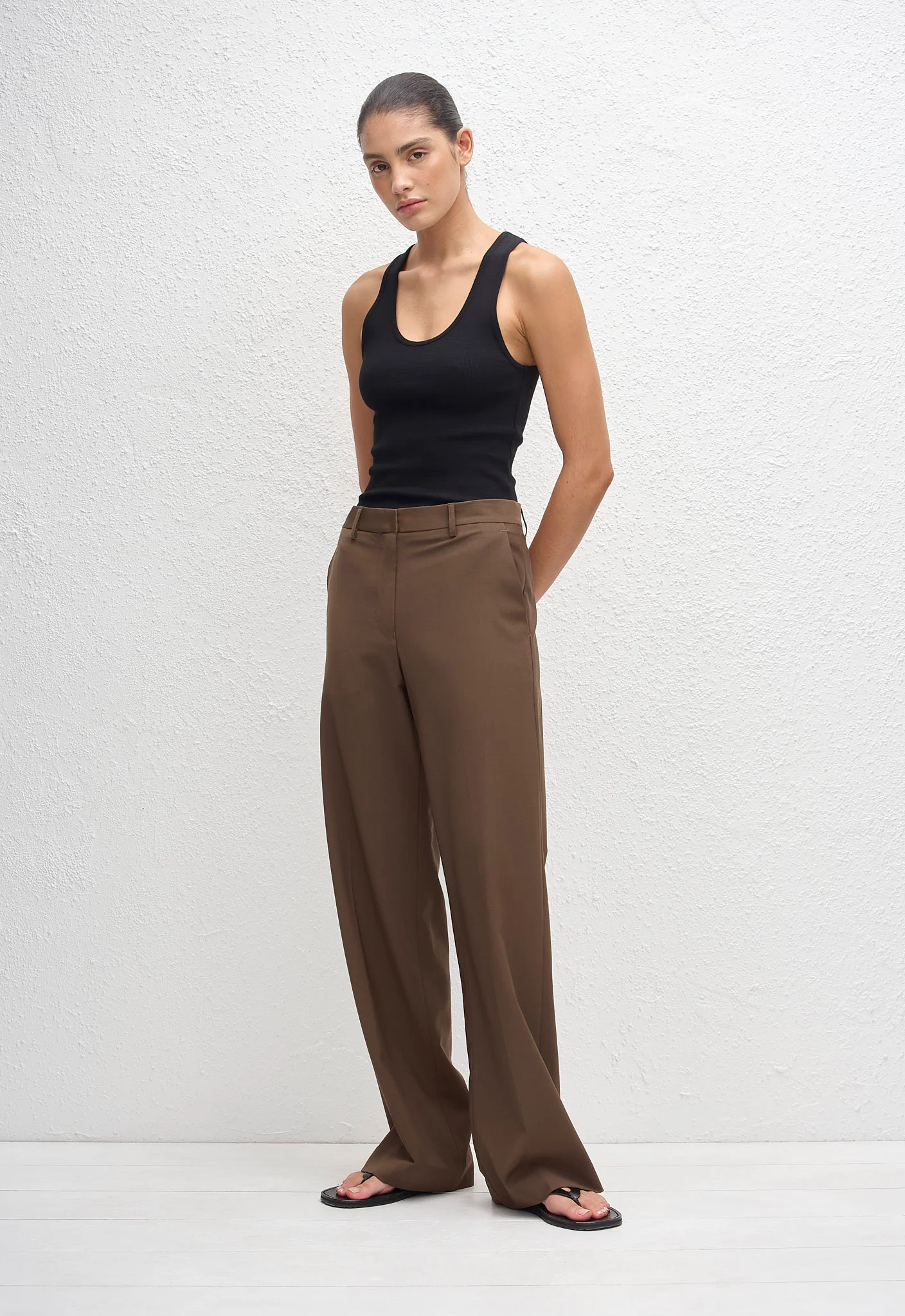 Relaxed Tailored Trouser - Coffee - Image 2
