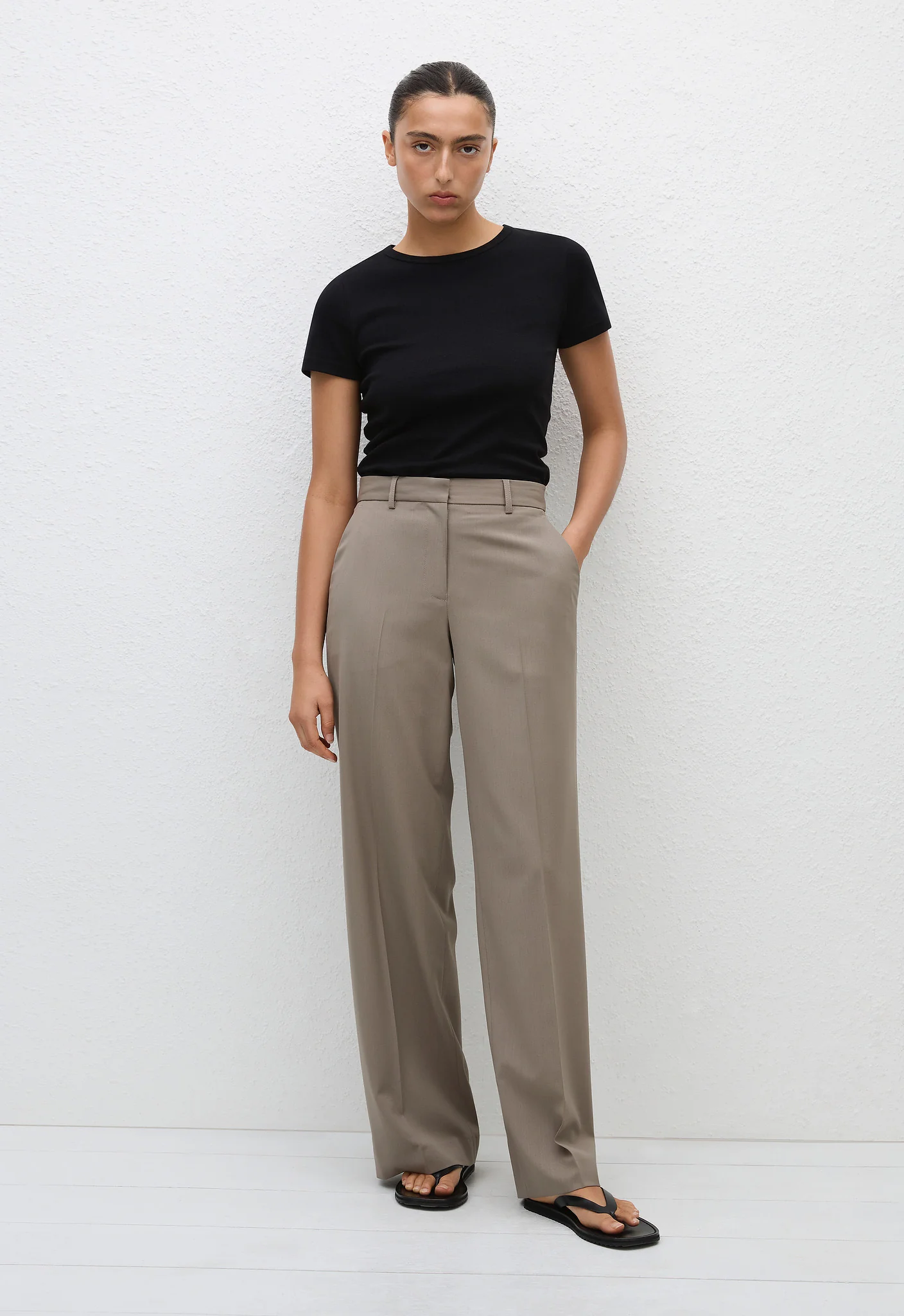 Relaxed Tailored Trouser - Taupe
