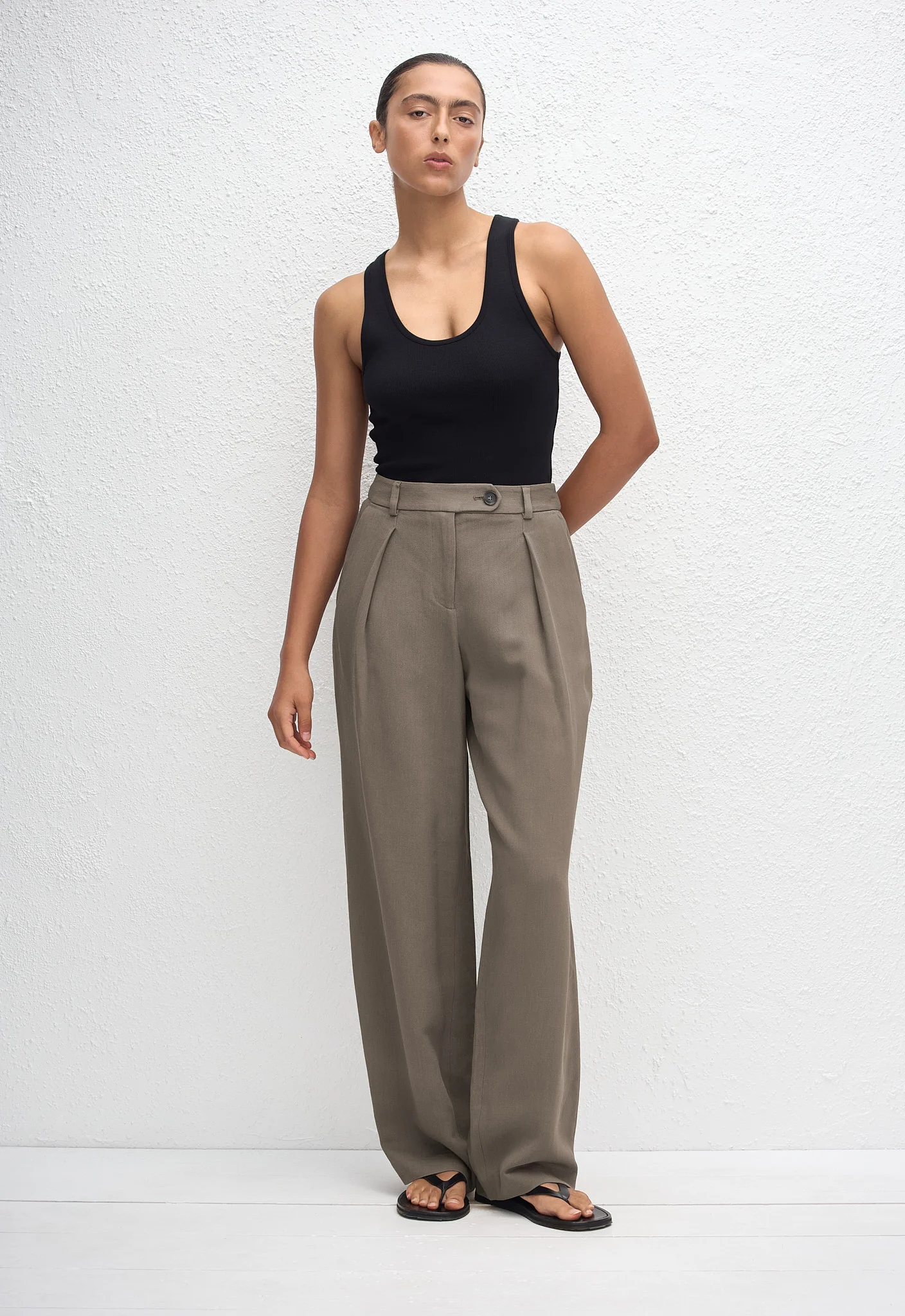 Tailored Pleat Trouser - Myrtle