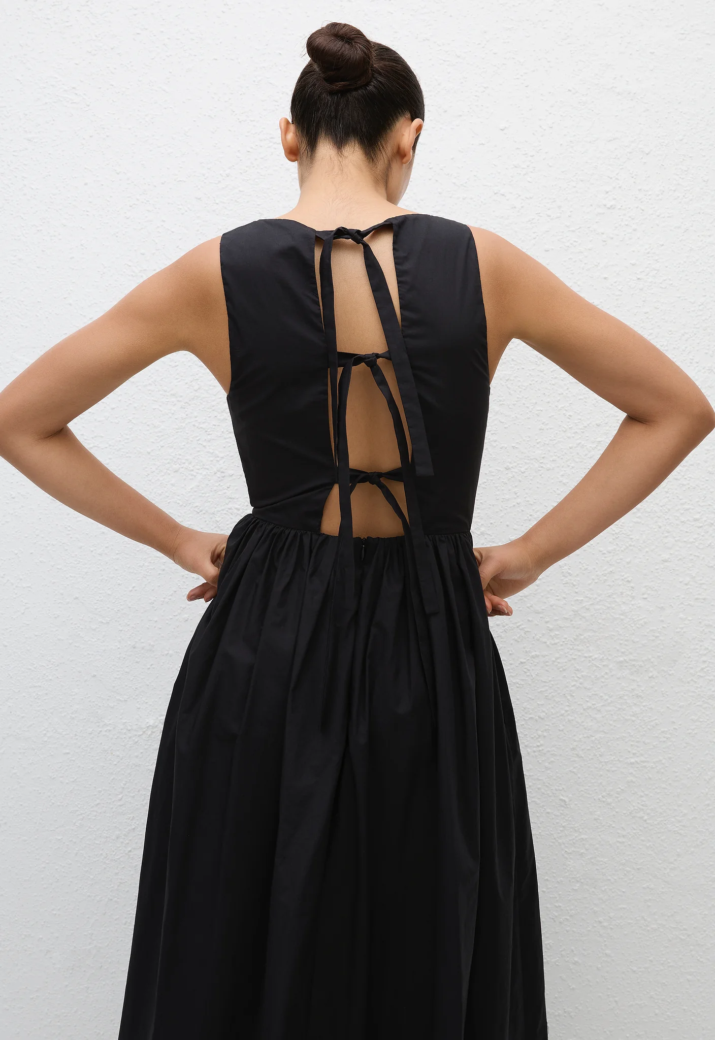 Tie Back Midi Dress - Black - Image 4